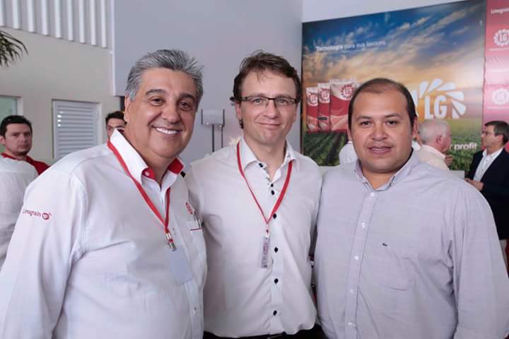 Inauguração da Fábrica de Beneficiamento de Sementes no Brasil